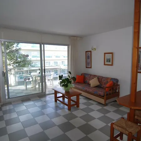 Zeus Montblanc Apartment Salou